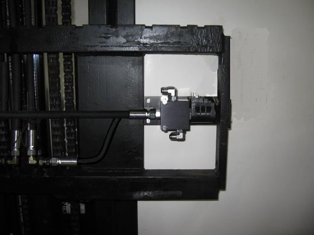 Low Profile Valve Pair on Carriage